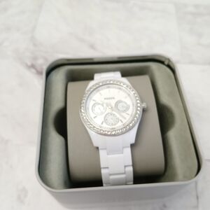 Fossil boyfriend watch with fossil tin packaging